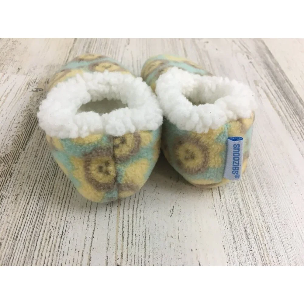 Baby Snoozies Sherpa Slippers Booties Sz 0 to 3 M Boys Girls Lions